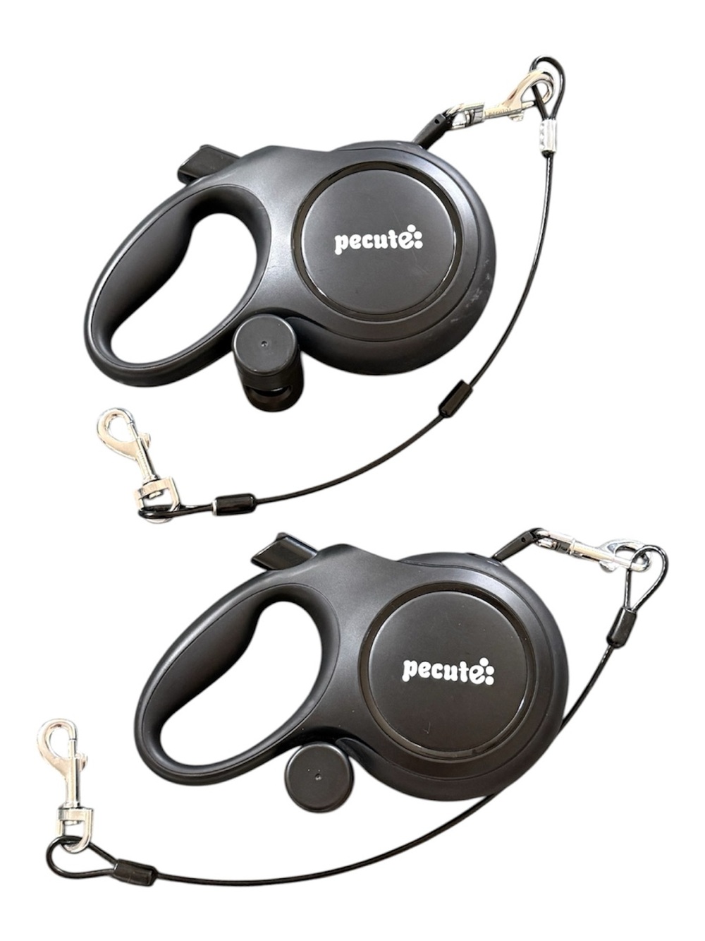 Pecute Dual Retractable Dog Leashes in Black